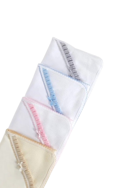 Conjunto de Bebé: Babete + Fralda para Bordar