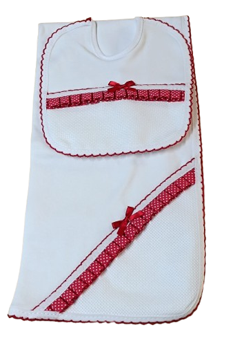 Conjunto de Bebé: Babete + Fralda para Bordar