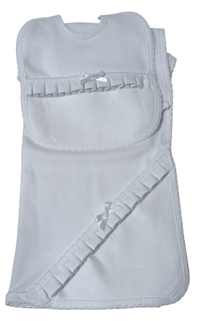 Conjunto de Bebé: Babete + Fralda para Bordar